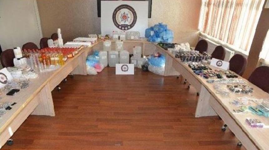 Denizli'de Ka&ccedil;ak Elektronik Sigara Operasyonu