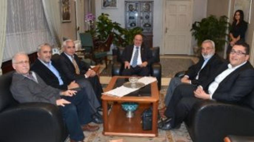 İlim Yayma Cemiyeti Muğla Şubesi Vali &Ccedil;i&ccedil;ek&rsquo;i Ziyaret Etti.