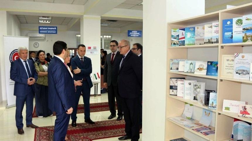 Tika&rsquo;dan Tacikistan Dışişleri Bakanlığına Donanım Desteği