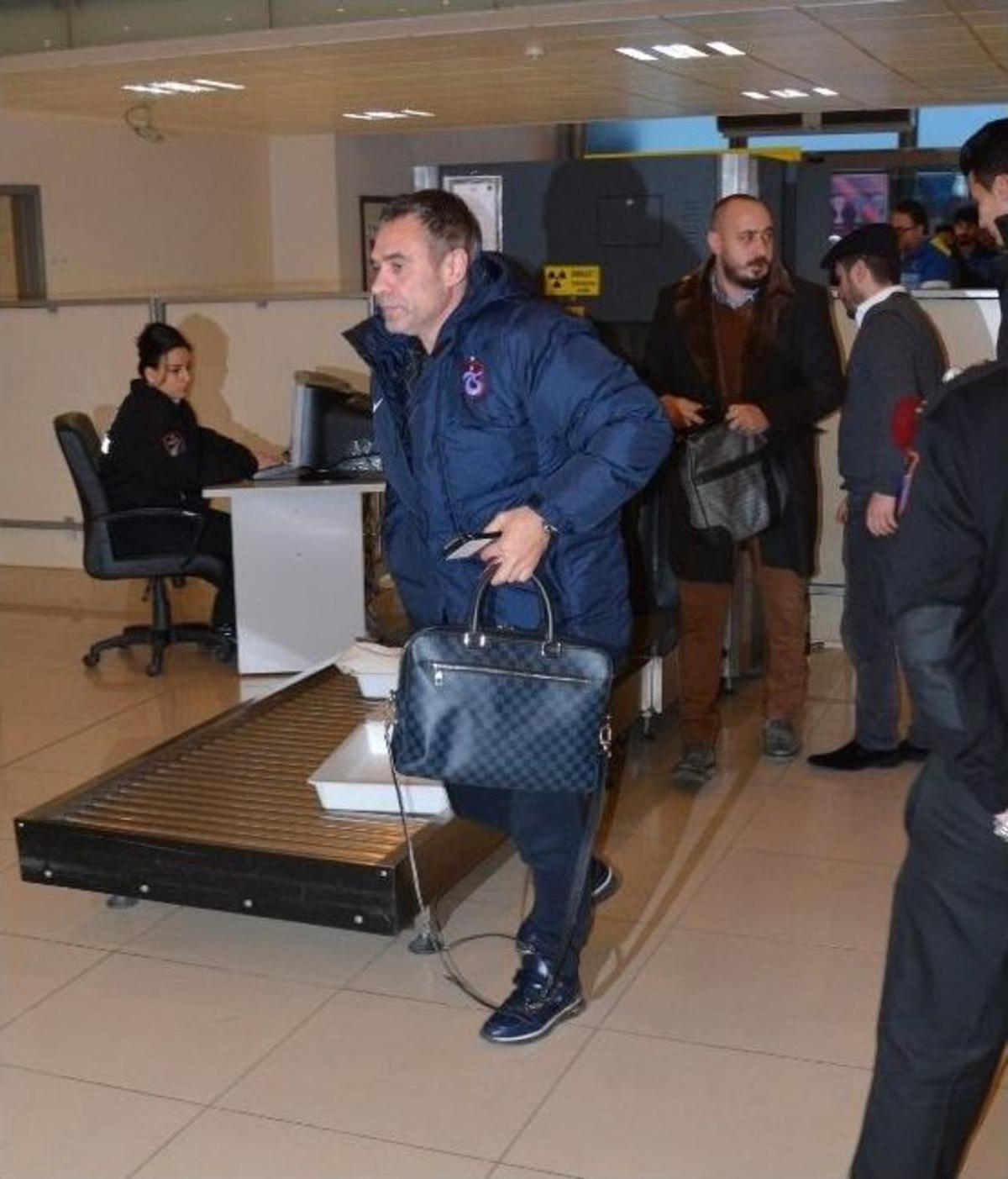 Trabzonspor Balıkesir&rsquo;e Gitti