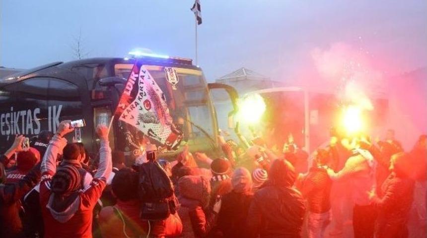 Beşiktaş, Olimpiyat Stadı&rsquo;na Uğurlandı