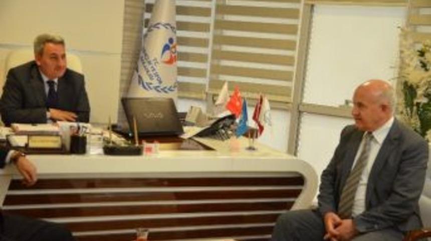 Karakuş&rsquo;tan Taşkesenligil&rsquo;e Kutlama