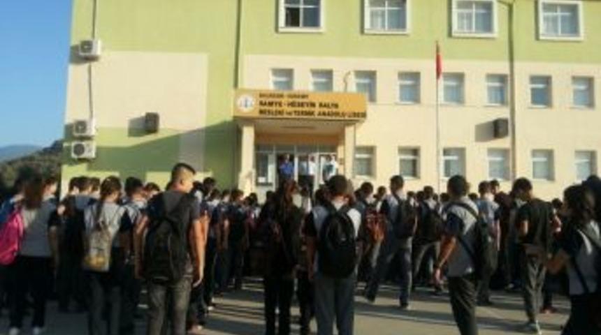 Ticaret Lisesi Yeri Yerine Taşındı