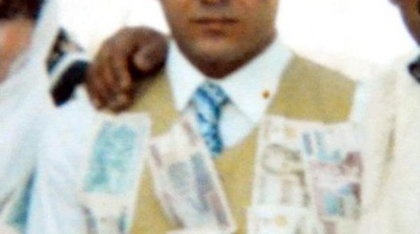 KAVGA ETTİĞİ ENİŞTESİNİN OTOMOBİLİNİ YAKTI