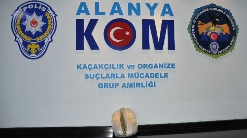 Yolcu Otob&uuml;s&uuml;nde 880 Gram Esrar Ele Ge&ccedil;irildi