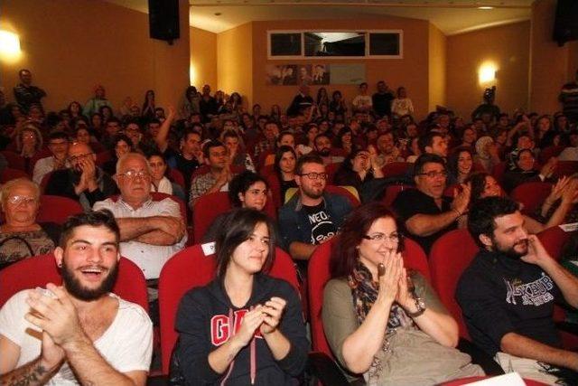 Mahşer-i C&uuml;mb&uuml;ş&rsquo;e "mahşeri" Kalabalık 1