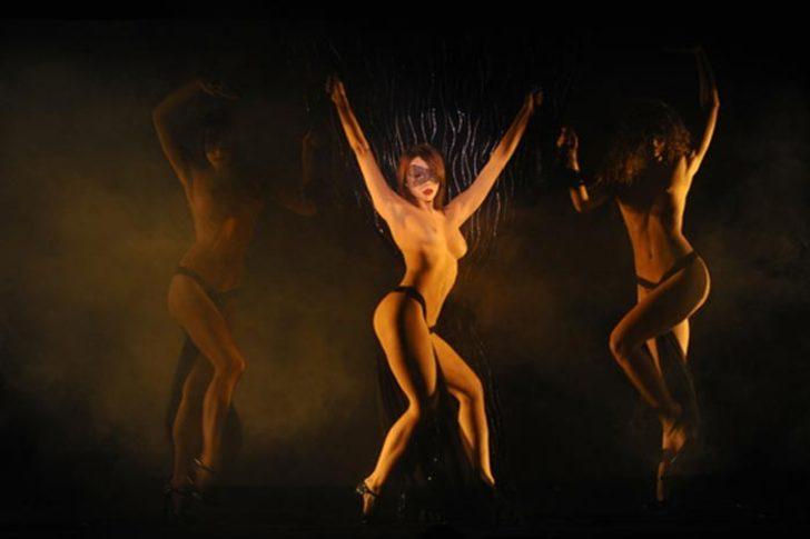 Striptiz şovları büyüledi G4