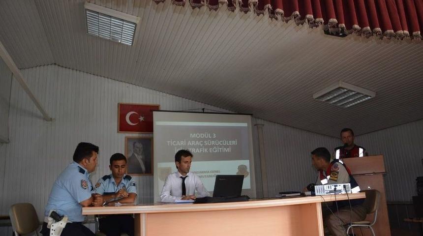 Okul Servisi Sürücülerine Seminer