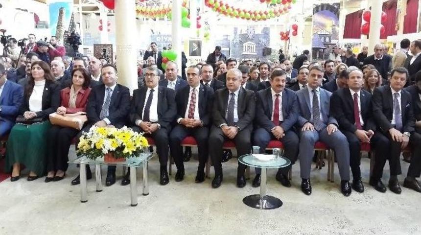 Ak Parti Ve Chp Milletvekilleri Birlikte Halay &Ccedil;ekti