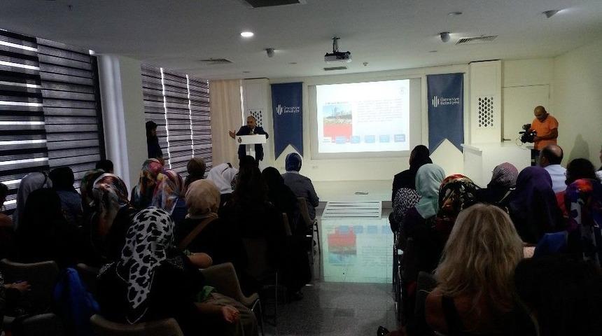 &Uuml;mraniye&rsquo;de Meslek Edindirme Kursları &Ouml;ğrencileri Sertifikalarını Aldı