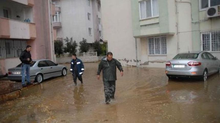 MUĞLA'DA 3 SAAT SAĞANAK YAĞMUR