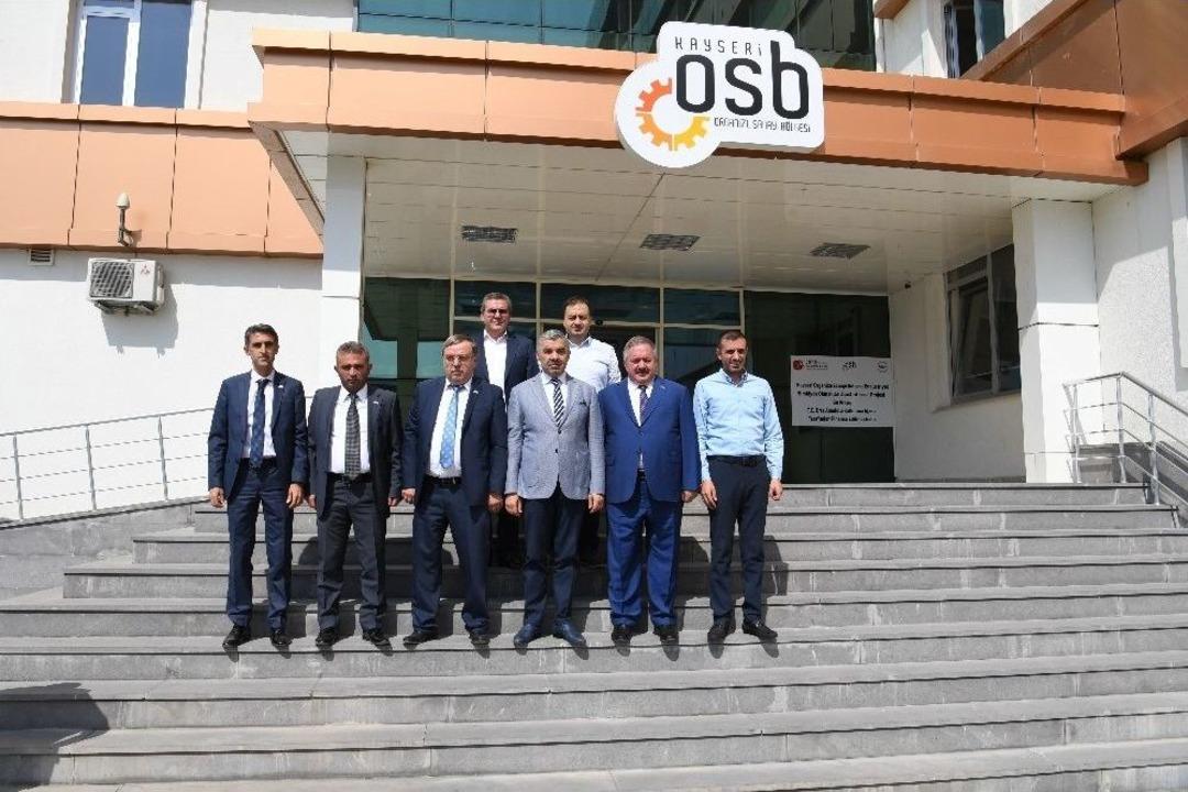 Başkan &Ccedil;elik, Kayseri Osb M&uuml;d&uuml;rl&uuml;ğ&uuml; Ve &Ouml;zel Kayseri Osb Teknik Kolejini Ziyaret Etti