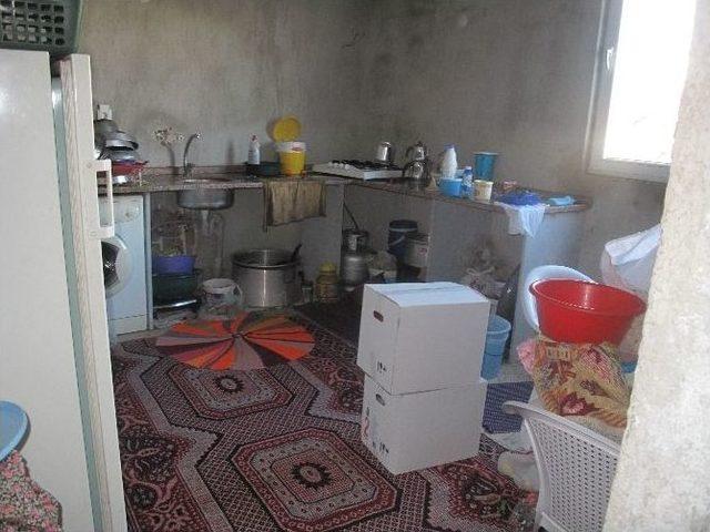 Serik&rsquo;te &rsquo;iyilik Melekleri&rsquo;, İhtiya&ccedil; Sahibi Ailelere Gıda Paketi Ulaştırdı 2