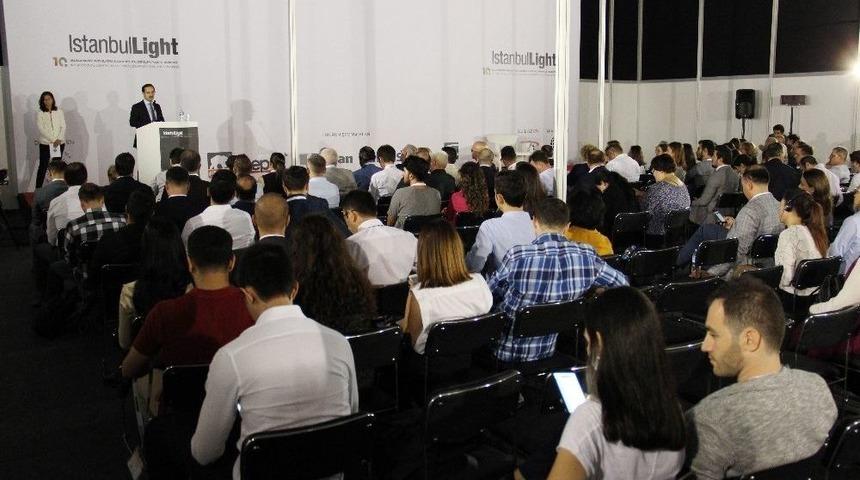 Aydınlatmanın Tek &Ccedil;atı Altında Toplandığı Istanbullight Fuarı Başladı