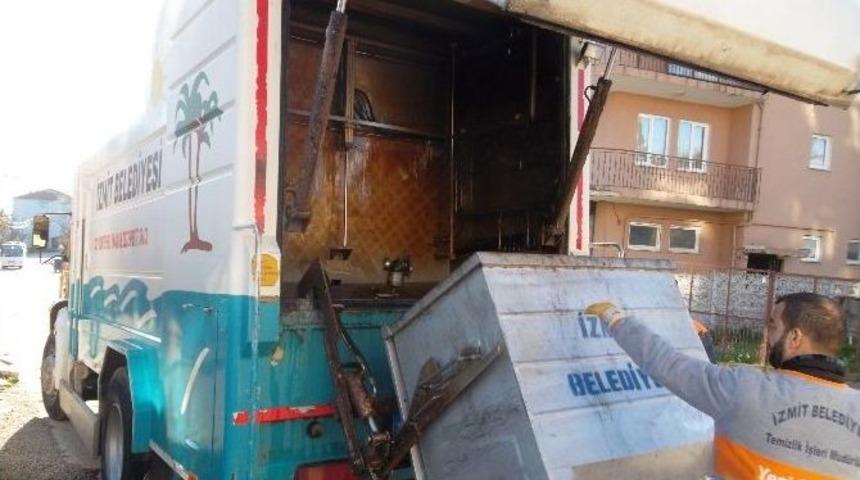 Konteynerler S&uuml;rekli Temizleniyor