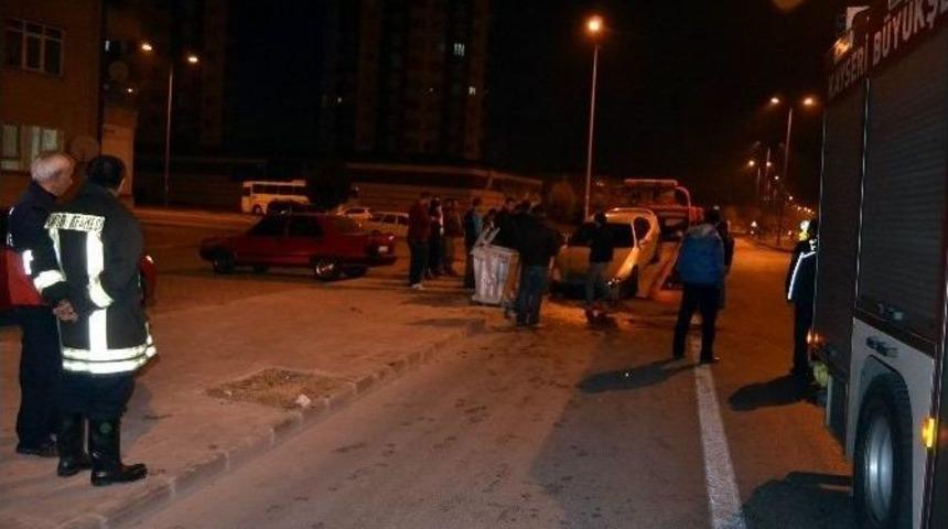 Kaza Yapan Otomobil Hurdaya D&ouml;nd&uuml;