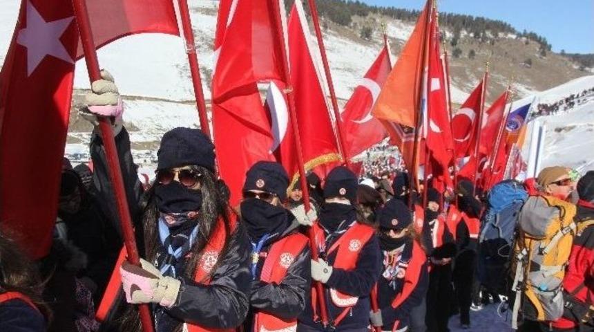 Erzurum İzcileri &ldquo;asımın Nesli Asrın Y&uuml;r&uuml;y&uuml;ş&uuml;nde&rdquo; Dedelerini Yad Etti