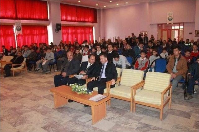 Erzincan&rsquo;da &Ouml;ğrencilere Demokrasi K&uuml;lt&uuml;r&uuml; Oluşturuluyor 2