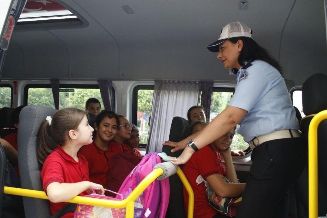 Antalya&rsquo;da Okul Servislerine Denetim