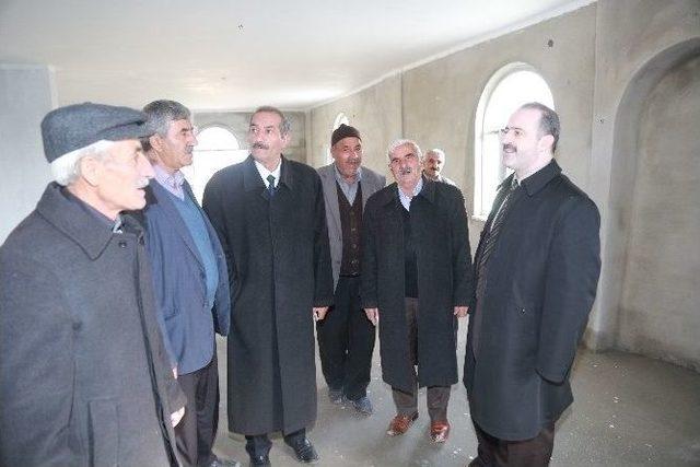 Tuşba Belediyesi Cami Ve Okulları Güzelleştiriyor 3