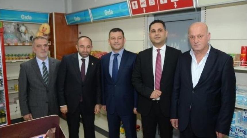 Başkan &Uuml;z&uuml;lmez, Snn Petrol&rsquo;&uuml;n A&ccedil;ılışını Yaptı