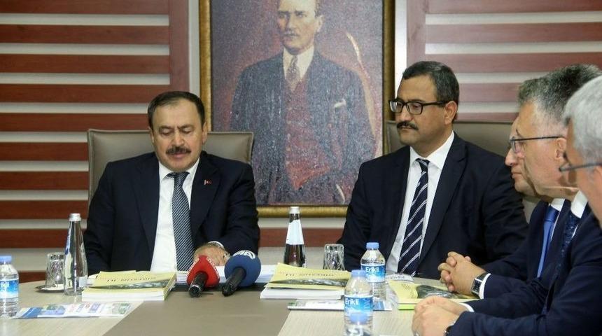 Bakan Eroğlu Şiddetli Yağışların Nedenini A&ccedil;ıkladı