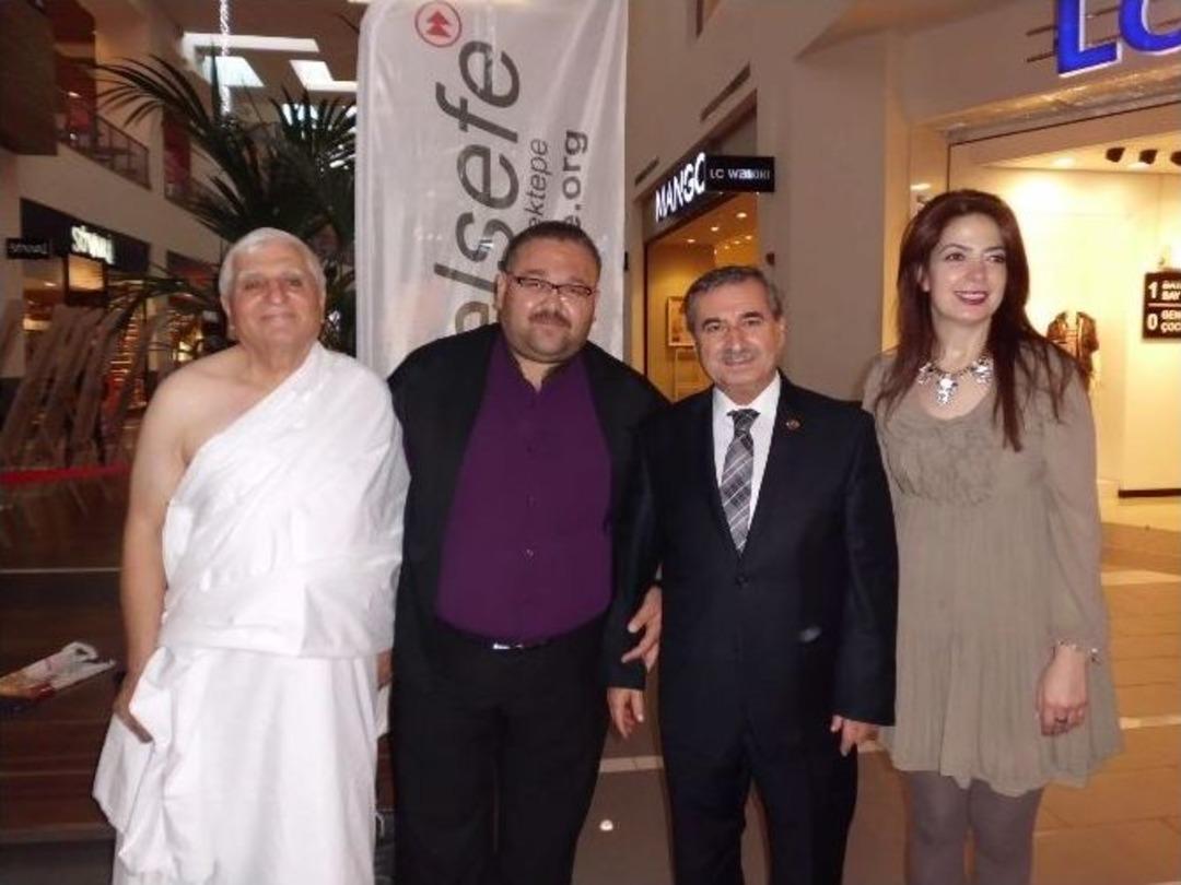 Manisalılar Filozofları Sergiyle Tanıdı