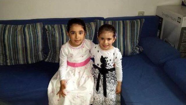 Avusturya daki Cinnet Kurbanı Aile D&uuml;zce de Toprağa Verildi 1