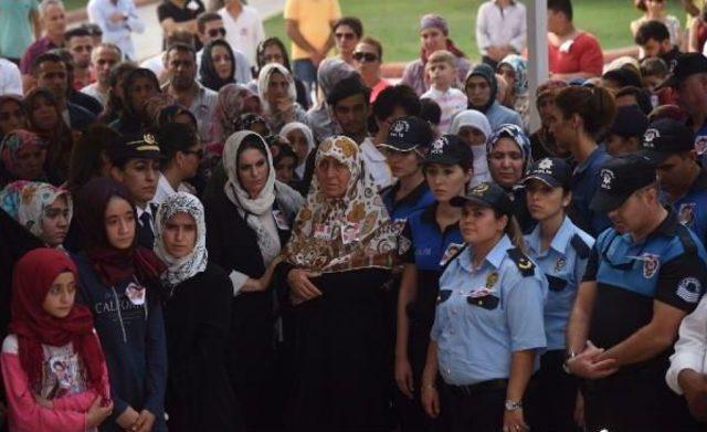 Helikopter Kazası Şehidinin Cenazesi T&ouml;renle Uğurlandı (2) 1