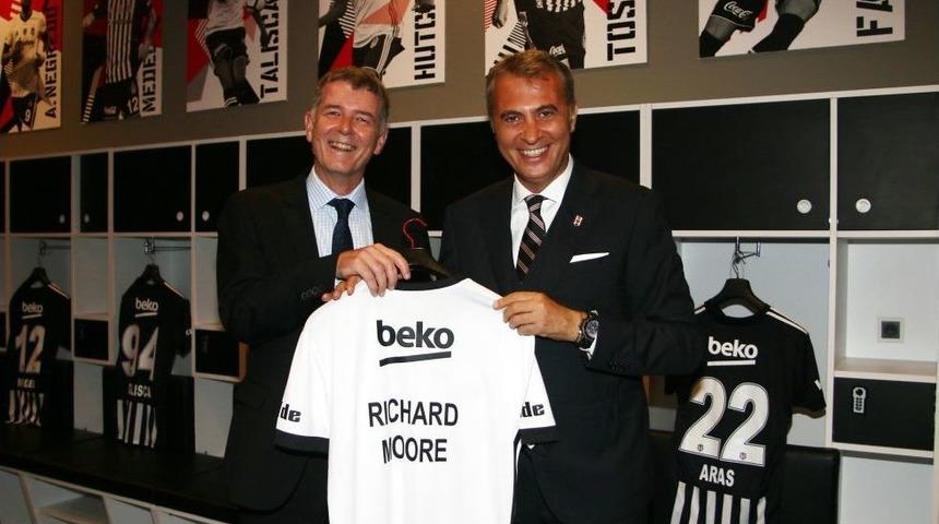 İngiltere T&uuml;rkiye B&uuml;y&uuml;kel&ccedil;isi Richard Moore, Beşiktaş&rsquo;a &Uuml;ye Oldu