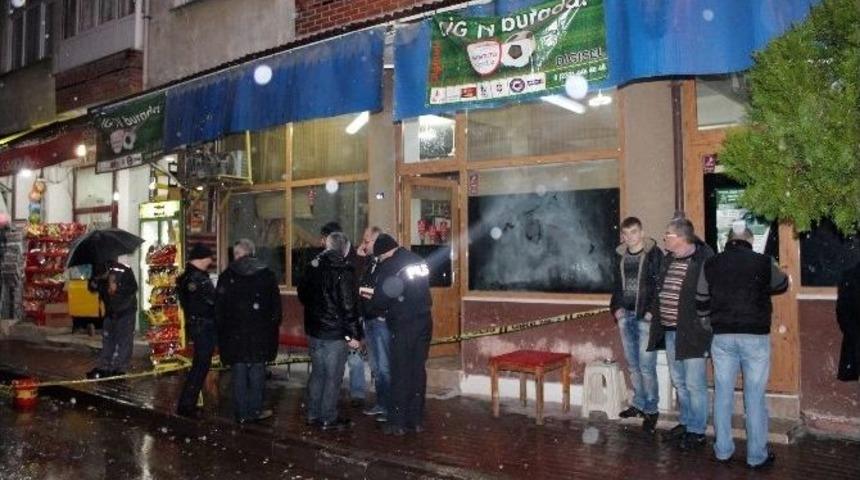Kahvede Silahlı Kavga: 1 Yaralı