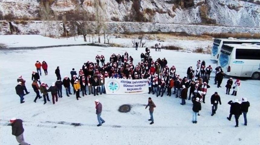 Atat&uuml;rk &Uuml;niversitesi &Ouml;ğrenci Konseyi Sarıkamış&rsquo;a &Ccedil;ıkartma Yaptı