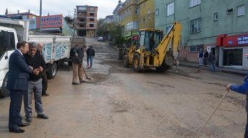 Dilovası&rsquo;nda Sokaklar Temizleniyor