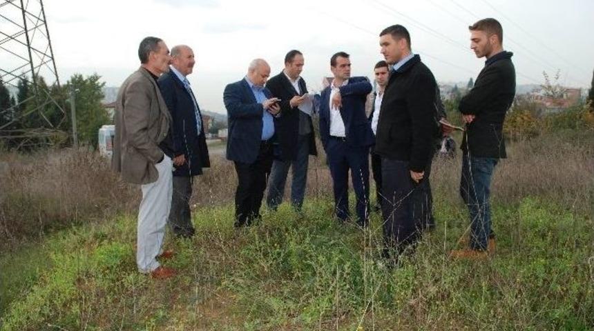 İzmit Belediyesi Heyeti Tuys&uuml;zler Mahallesinde