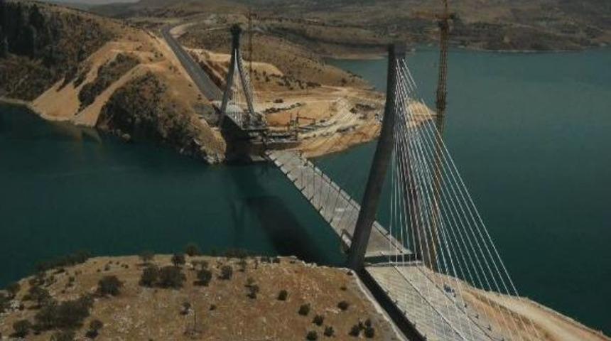 T&uuml;rkiye'nin En Uzun 3'&uuml;nc&uuml; K&ouml;pr&uuml;s&uuml;nde Sona Gelindi