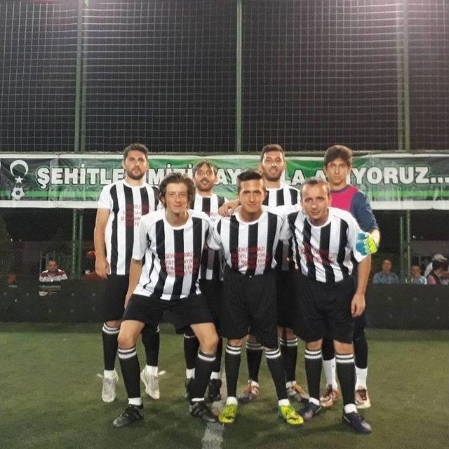 Şehitleri İ&ccedil;in Turnuva D&uuml;zenlediler 1