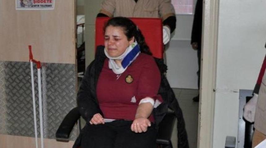 Sorgun'da &Ouml;ğretmen Servisi Şarampole Devrildi: 12 Yaralı