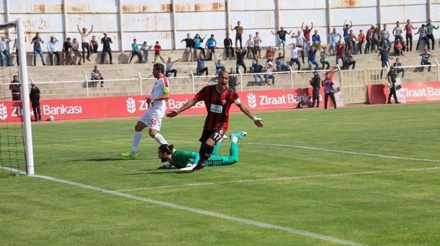 24 Erzincanspor, Eskişehirspor&rsquo;u 4-2 Mağlup Etti