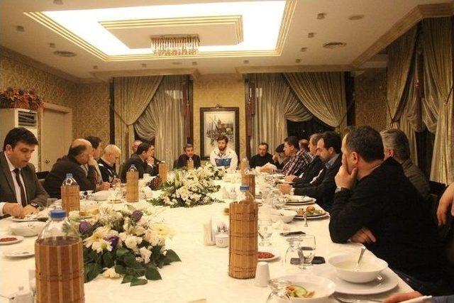 Platform, D&uuml;nya Şampiyonu Enes Erkan&rsquo;ı Ağırladı 1