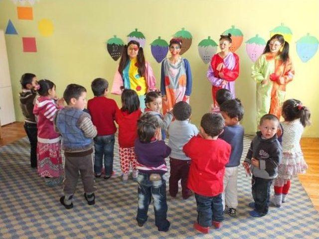 KARDEŞ OKUL SE&Ccedil;TİKLERİ ANAOKULU &Ouml;ĞRENCİLERİNİ SEVİNDİRDİLER 1