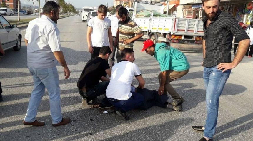 Otomobilin &Ccedil;arptığı Yaşlı Adam Ağır Yaralandı