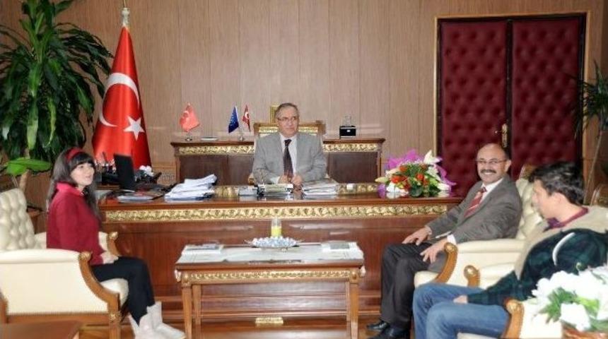 &Ccedil;ocuk Hakları Komitesi &Uuml;yeleri Vali Nayır&rsquo;ı Ziyaret Etti