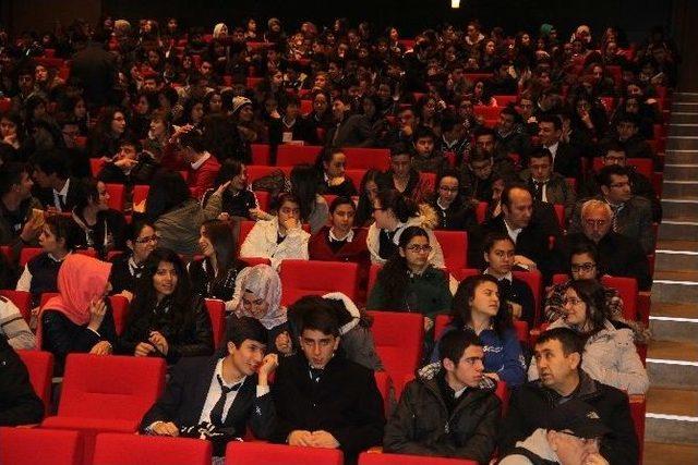 Erciyes Üniversitesi Öğretim Üyesi Tarihçi Ahmet Nedim Kilci: