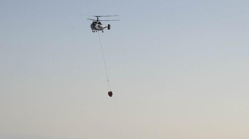 Eskişehir&rsquo;deki Orman Yangınına 4 Helikopterle M&uuml;dahale S&uuml;r&uuml;yor