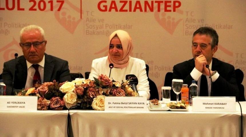Bakan Kaya, Gaziantep&rsquo;te İl Değerlendirme Toplantısına Katıldı
