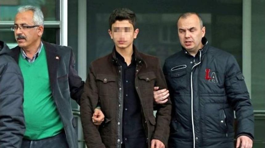 1 Askerin Şehit Olduğu Kazada Otomobil S&uuml;r&uuml;c&uuml;s&uuml; Sağlık Kontrol&uuml;nden Ge&ccedil;irildi