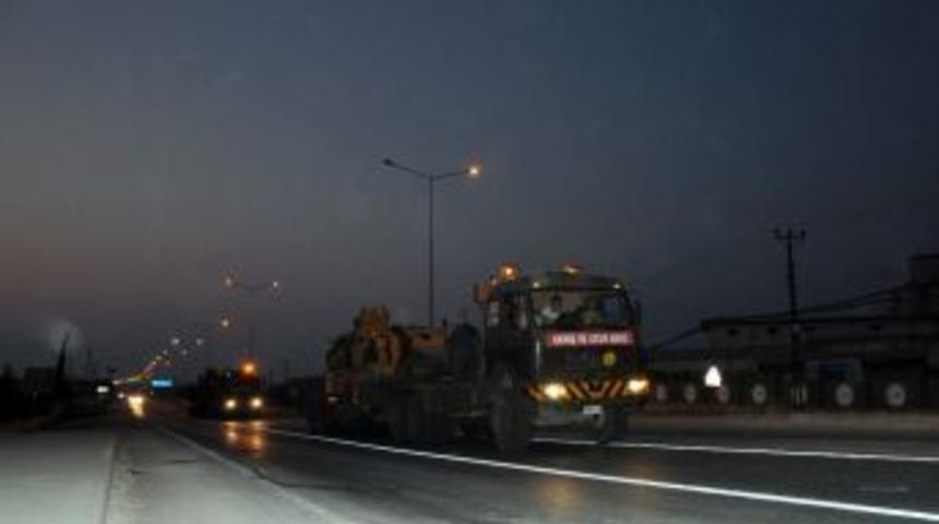 Suriye Sınırına Zırhlı Ara&ccedil; Sevkiyatı Devam Ediyor