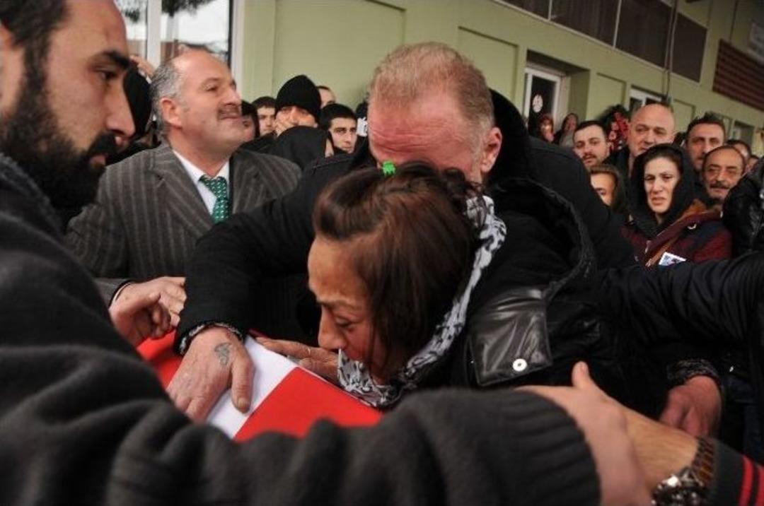 Gemlik Şehidine Ağladı