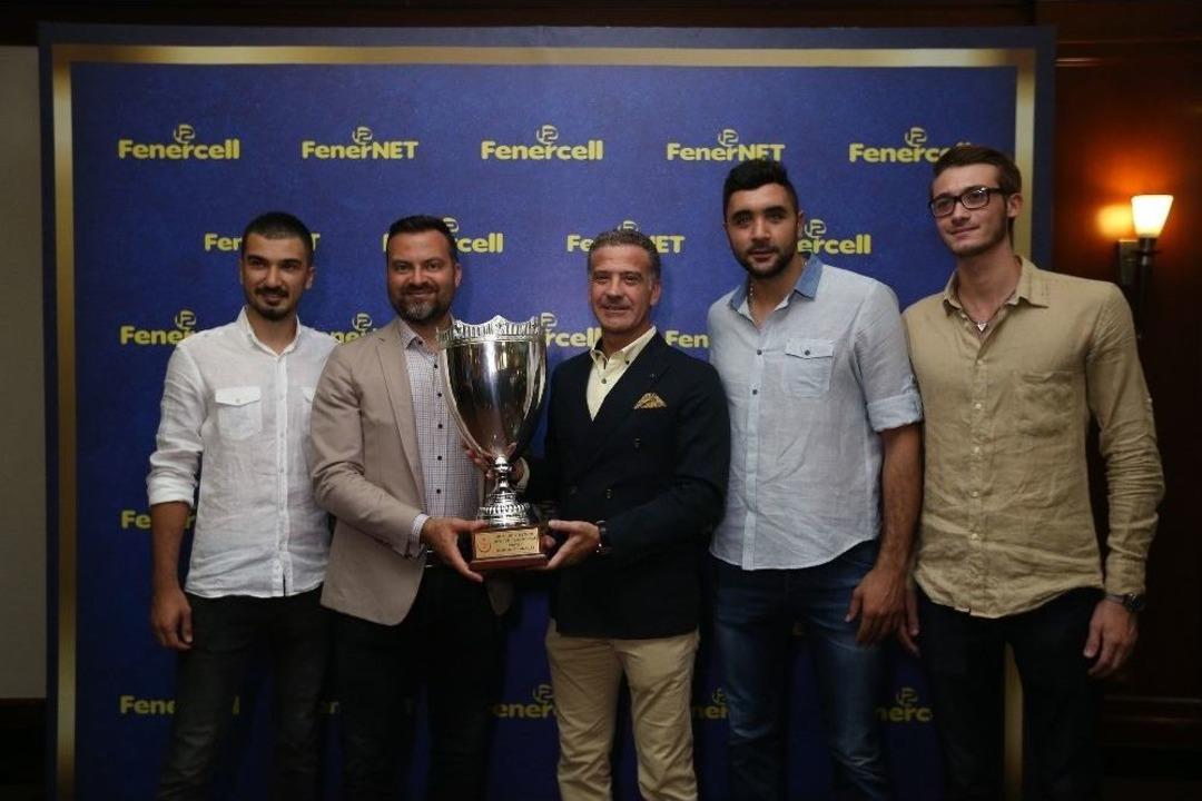 Fenerbah&ccedil;eli Sporcular Etkinlikte Buluştu