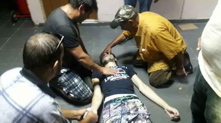 Kapıyı A&ccedil;maya &Ccedil;alışırken Akıma Kapıldı